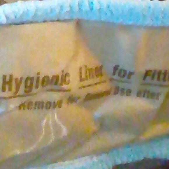 Brand New Textured Cinched-Front One-Piece Swimsuit With Removable Straps - Picture 7 of 8